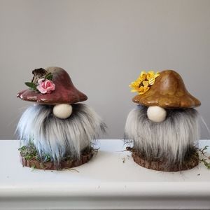 Mushroom gnome set